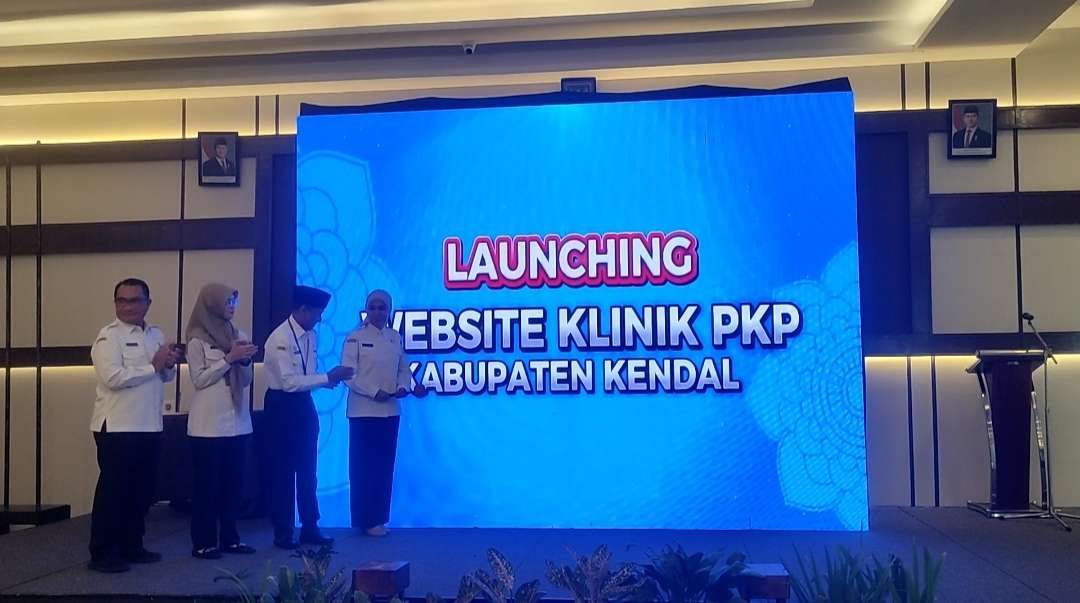 Dinas Perumahan Rakyat dan Kawasan Permukiman (Dinas Perkim) Kendal meluncurkan Website Klinik Perumahan dan Kawasan Permukiman (PKP) di Hotel Sae Inn Kendal